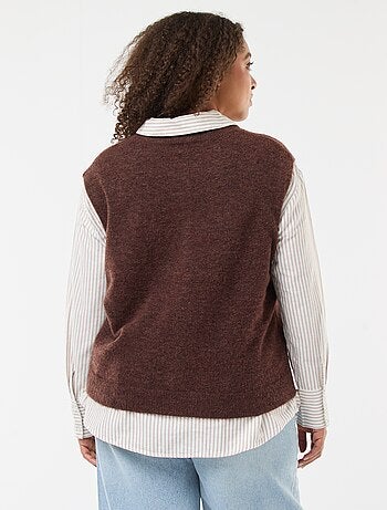 Gilet sans manches boutonné