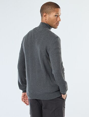 Gilet uni en maille avec 2 poches et col montant