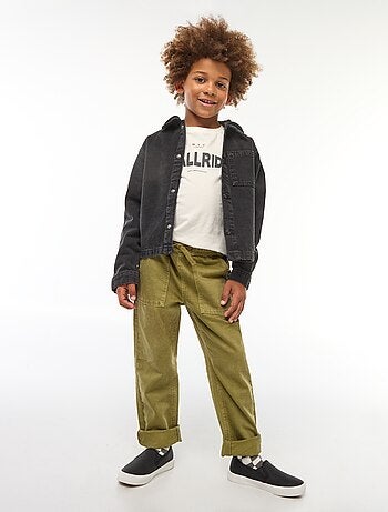 Jean à taille élastiquée