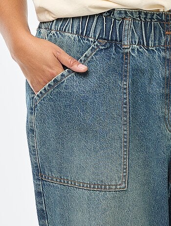 Jean mom à la taille élastiquée