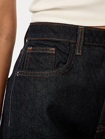 Jean regular / taille haute avec large revers à la base