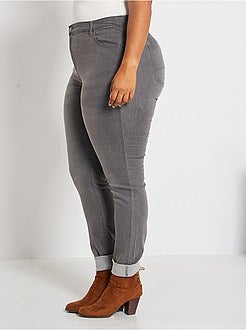 Jean slim 5 poches effet push-up L32 - Kiabi
