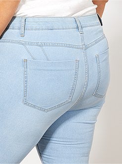 Jean slim 5 poches effet push-up L32 - Kiabi