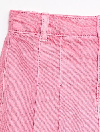 Jupe short en denim plissé