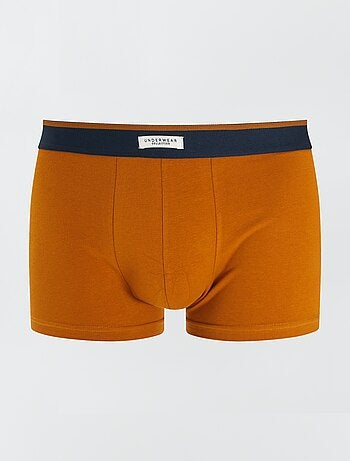 Lot 3 boxers stretch