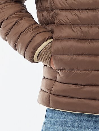Manteau avec col montant à capuche avec doublure satinée