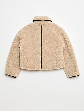 Manteau fausse fourrure avec ouverture pressionnée