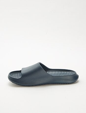 Mules de piscine compensées