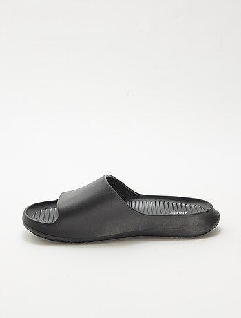 Mules de piscine compensées