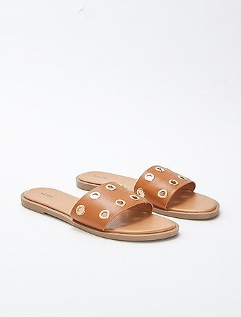 Mules plates avec brides à œillets