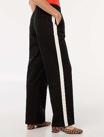 Pantalon à pinces avec bandes sur le côté