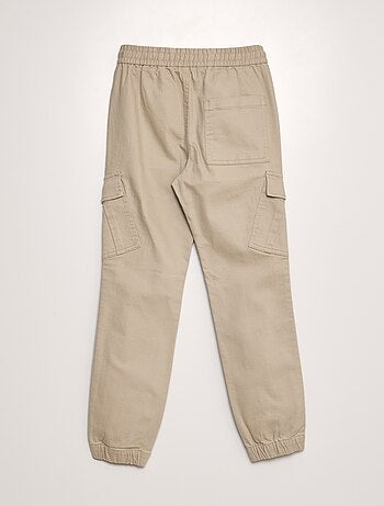 Pantalon avec poches sur les côtés