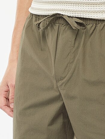 Pantalon droit à ceinture élastiquée