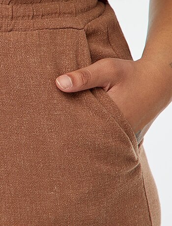 Pantalon droit avec taille élastiquée + liens