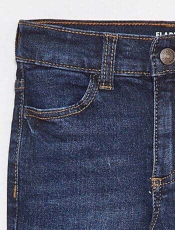 Pantalon en jean coupe flare - Coupe + ajustée