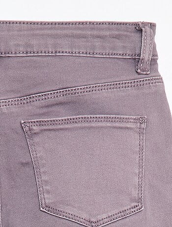 Pantalon en twill avec ouverture pressionnée - Coupe + confortable