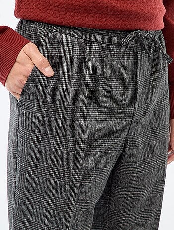 Pantalon esprit 'jogger' à carreaux