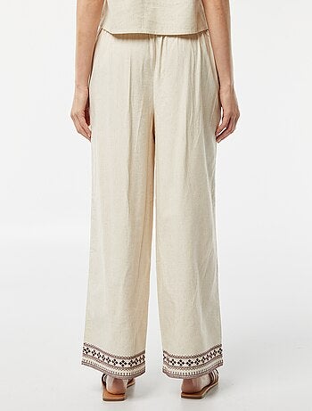 Pantalon large 3/4 avec broderies