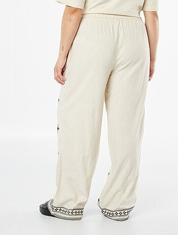 Pantalon large 3/4 brodé