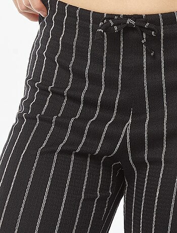 Pantalon large en maille légère gaufrée