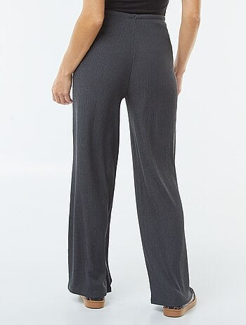 Pantalon large en maille plissée