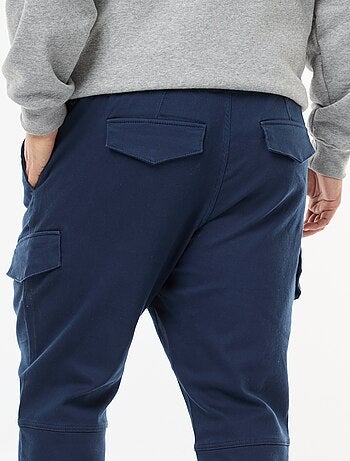 Pantalon multipoches uni avec ceinture élastiquée