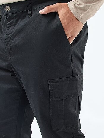 Pantalon multipoches uni avec passant pour ceinture