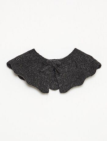 Pull en maille avec collerette amovible
