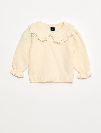 Pull en maille douce avec col brodé