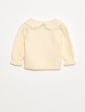 Pull en maille douce avec col brodé