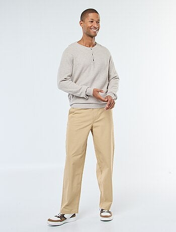 Pull en maille fantaisie à col rond boutonné