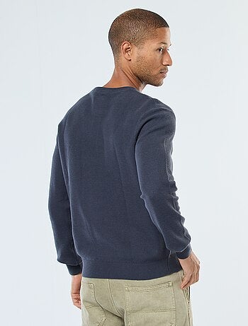 Pull en maille fantaisie à col rond boutonné
