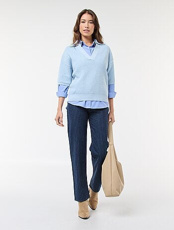 Pull esprit polo avec encolure V