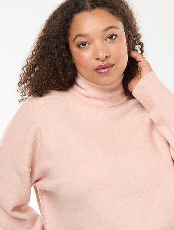 Pull montant avec fente bijou au dos