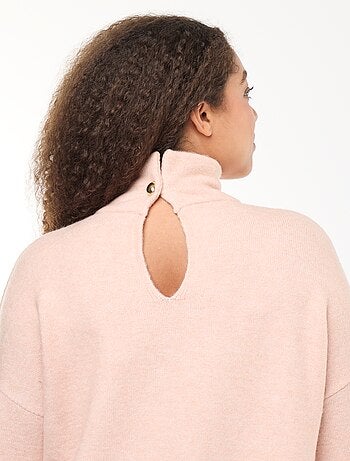Pull montant avec fente bijou au dos