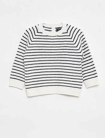 Pull rayé avec ouverture boutonnée au dos