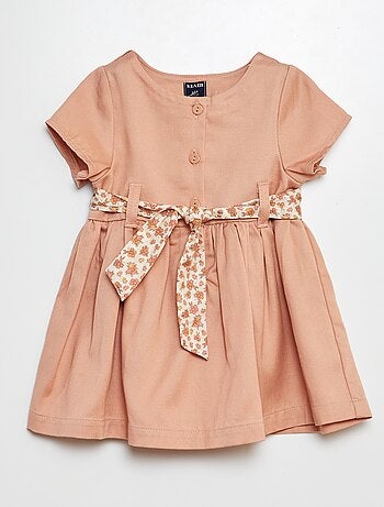 Robe à fronces avec ceinture