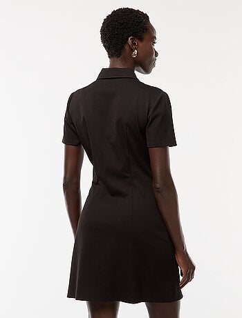 Robe chemise manches courtes avec ouverture boutonnée dorée