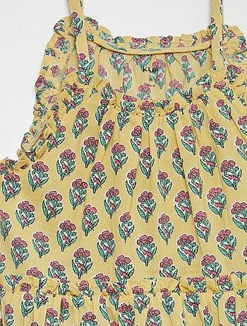 Robe corolle à motif avec base volantées