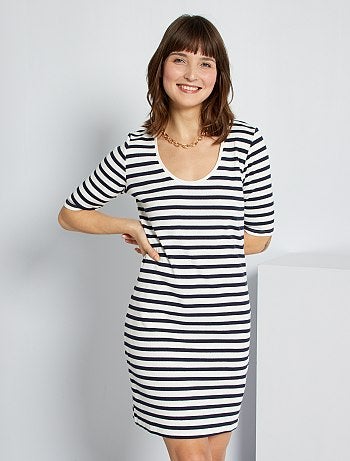 robe noir et blanche