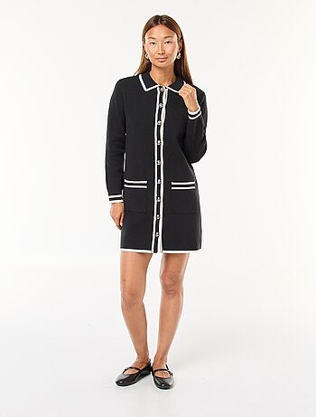 Robe courte en maille avec ouverture boutonnée