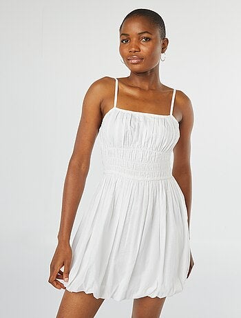 Robe courte smockée