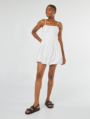 Robe courte smockée