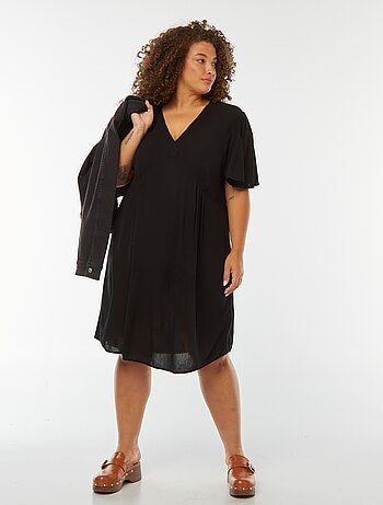 Robe courtes avec manches papillon