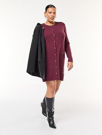 Robe courtes en maille fine col V et boutons dorés