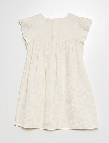 Robe en gaze de coton avec motifs en crochet