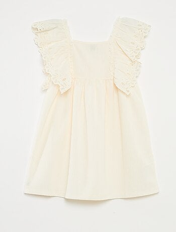 Robe en maille fantaisie avec volants