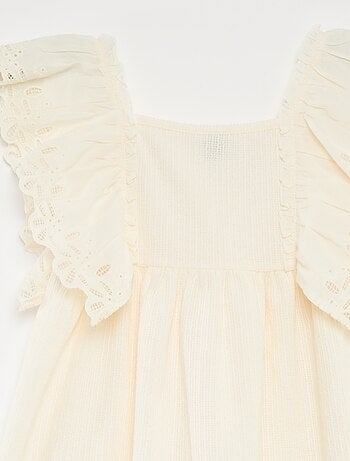 Robe en maille fantaisie avec volants