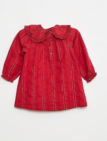 Robe légère avec fils brillants all over + col avec broderies