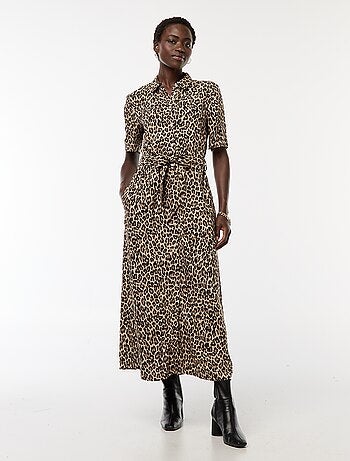 Robe longue coupe chemise avec ceinture à la taille